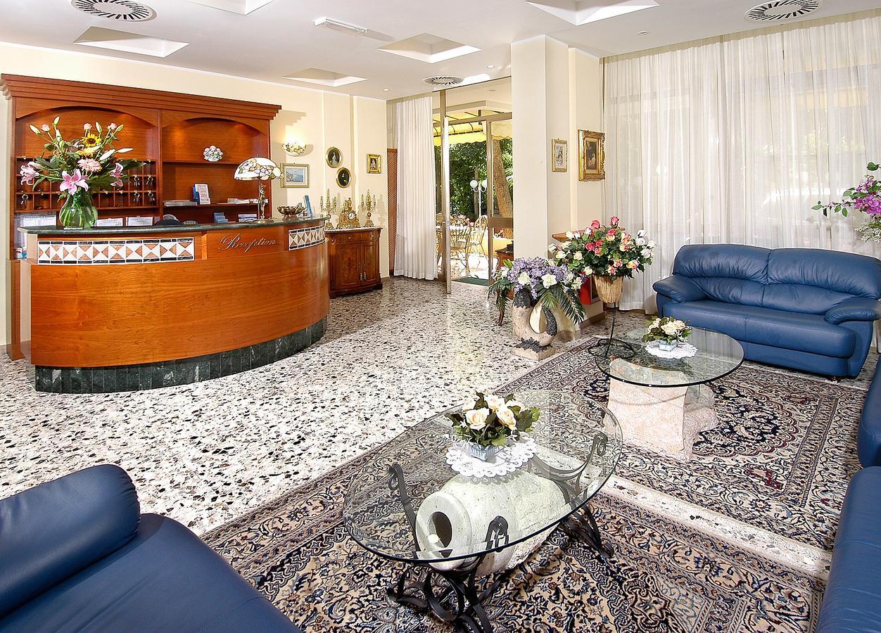 Hotel Cristina Hospitality Centrale (Adults Only) Riccione Luaran gambar