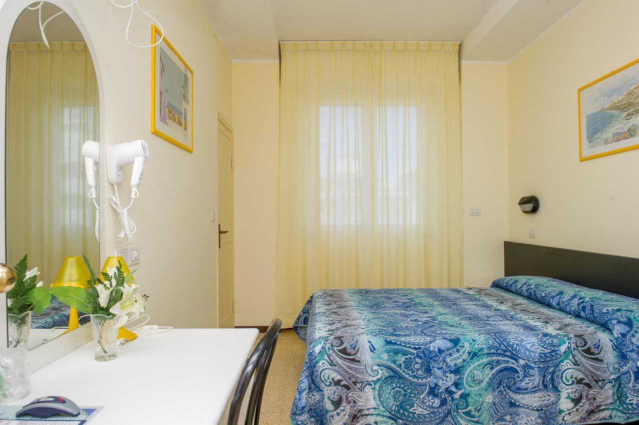 Hotel Cristina Hospitality Centrale (Adults Only) Riccione Luaran gambar